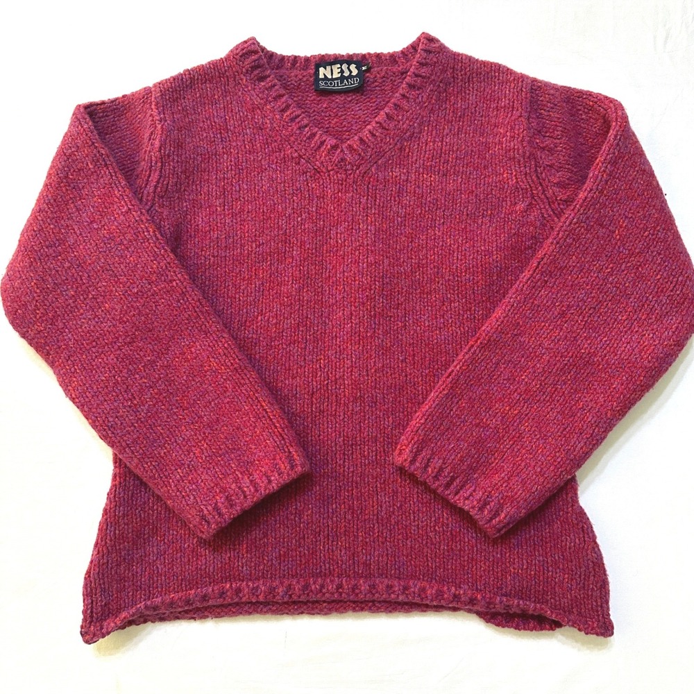 Ness Scotland V-Neck Sweater M Magenta Red Baby Merino Wool Chunky Knit Heritage